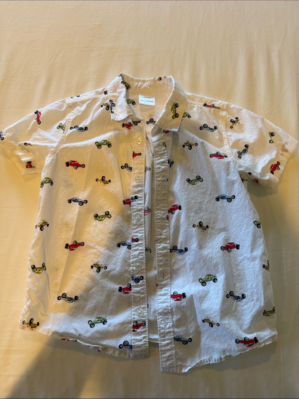 Hanna Andersson White Button-Up Shirt with Green and Blue Car Print